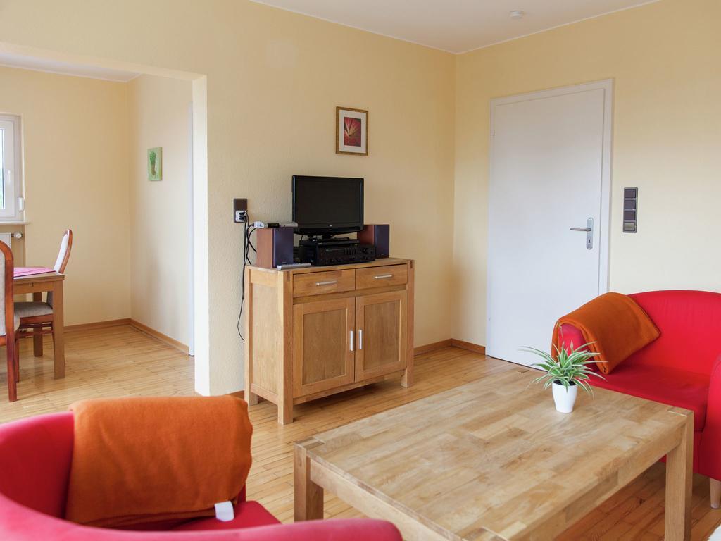 Geisfeld  Peaceful Holiday Home In Rascheid Near Forest מראה חיצוני תמונה